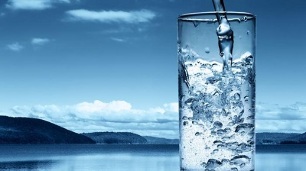 تناول الماء لفقدان الوزن بسرعة